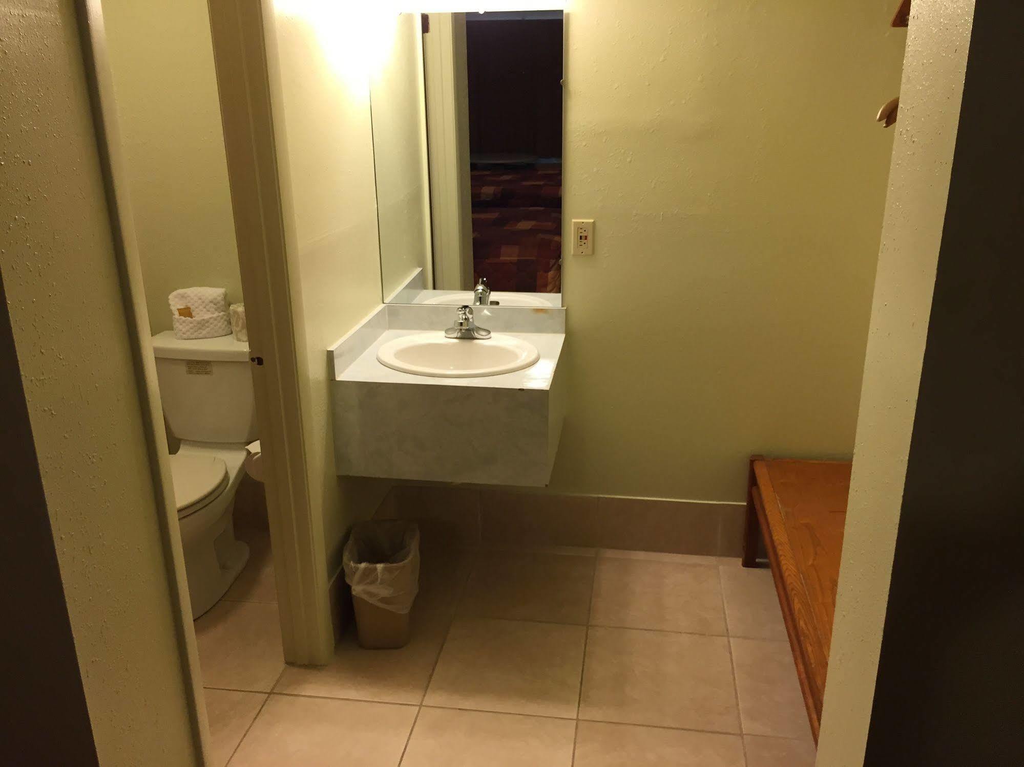 Sebring Inn Kültér fotó