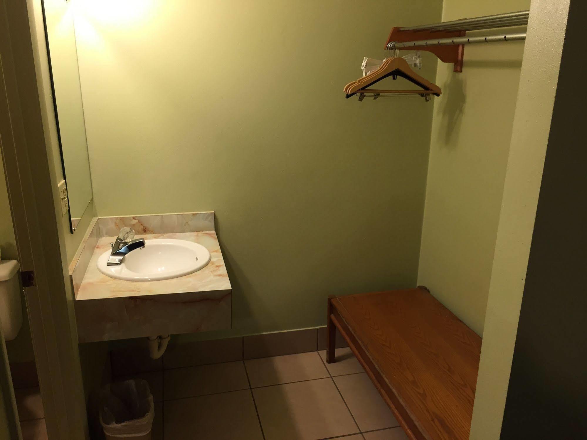Sebring Inn Kültér fotó