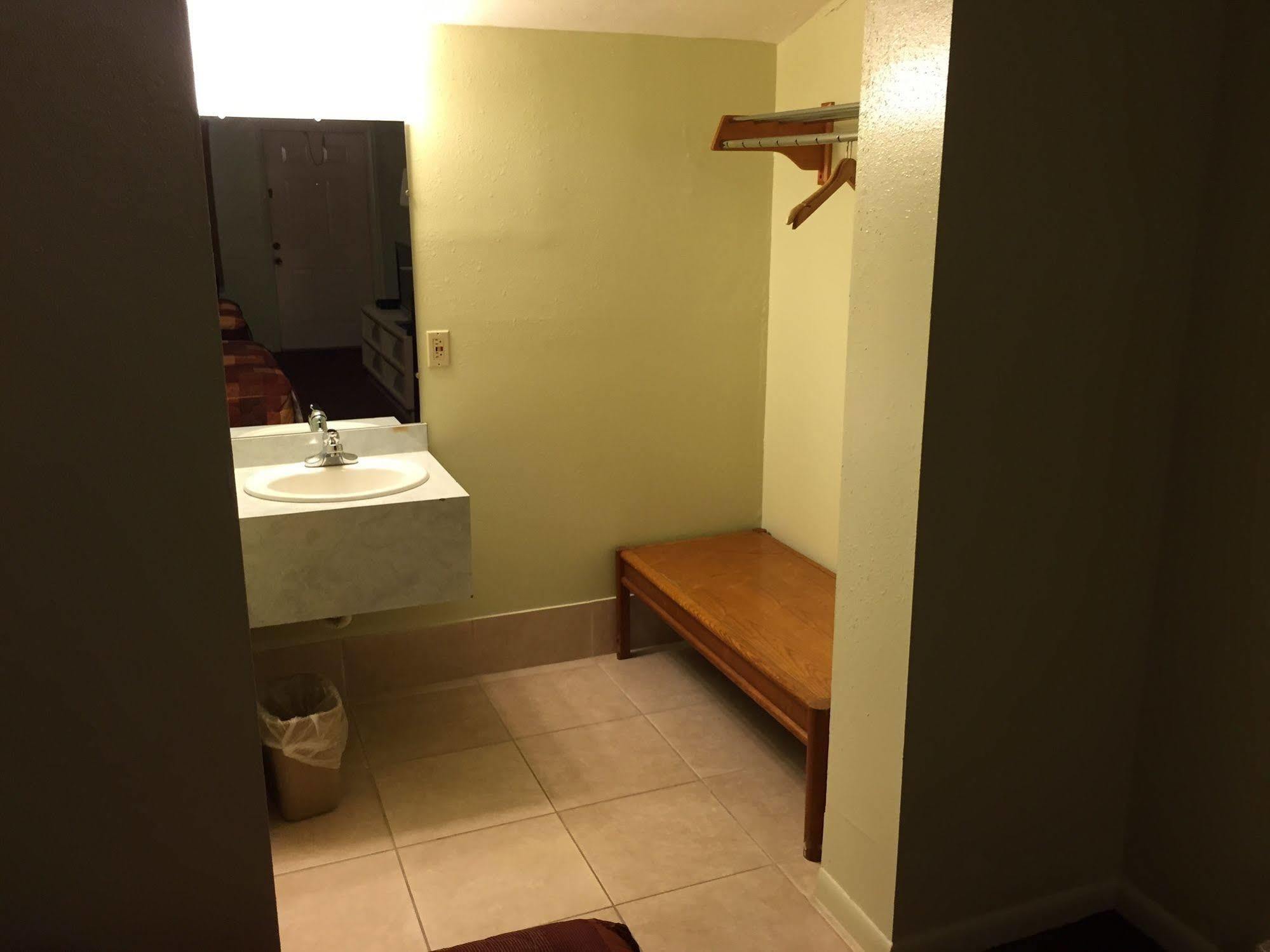 Sebring Inn Kültér fotó