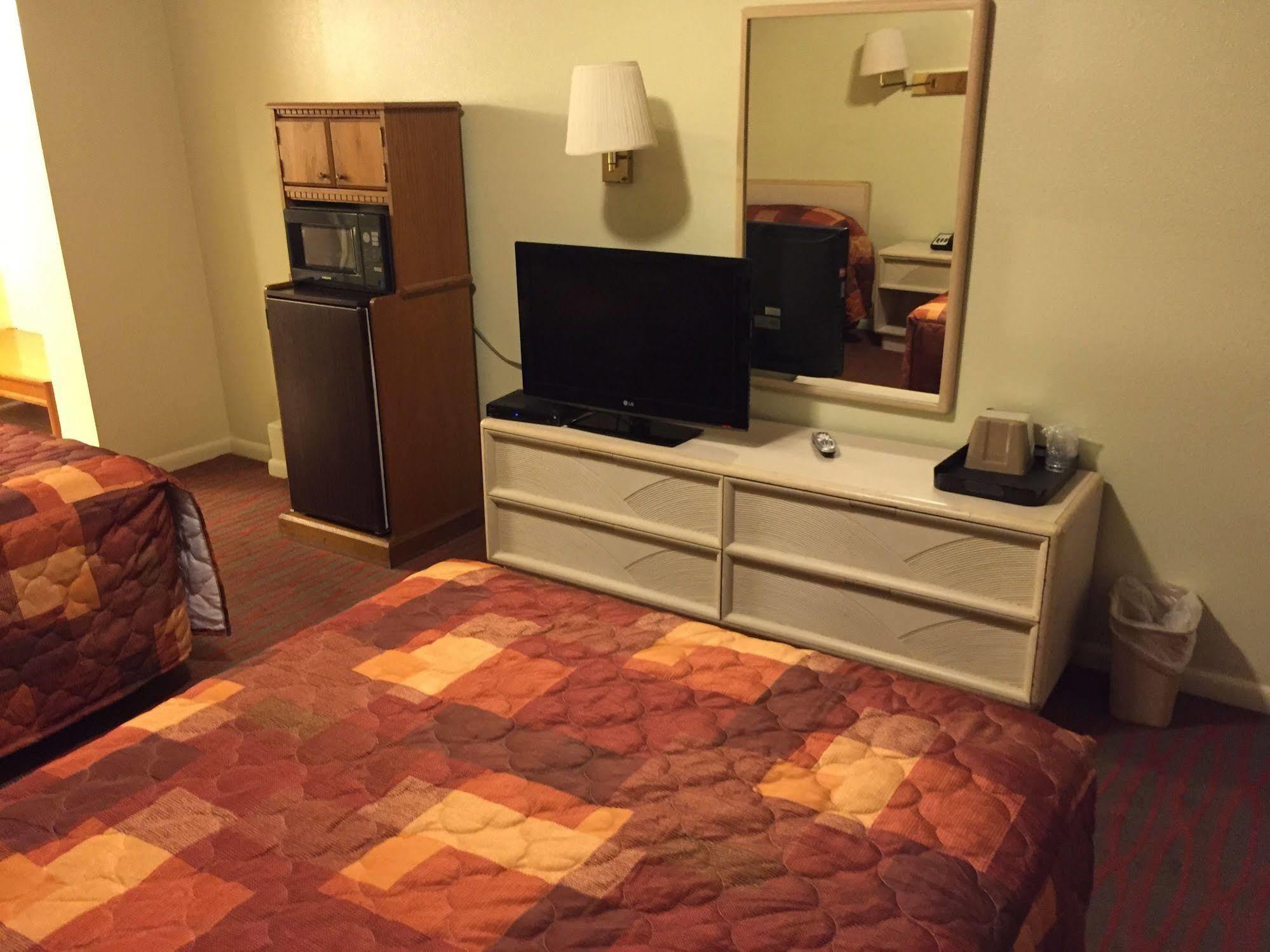 Sebring Inn Kültér fotó