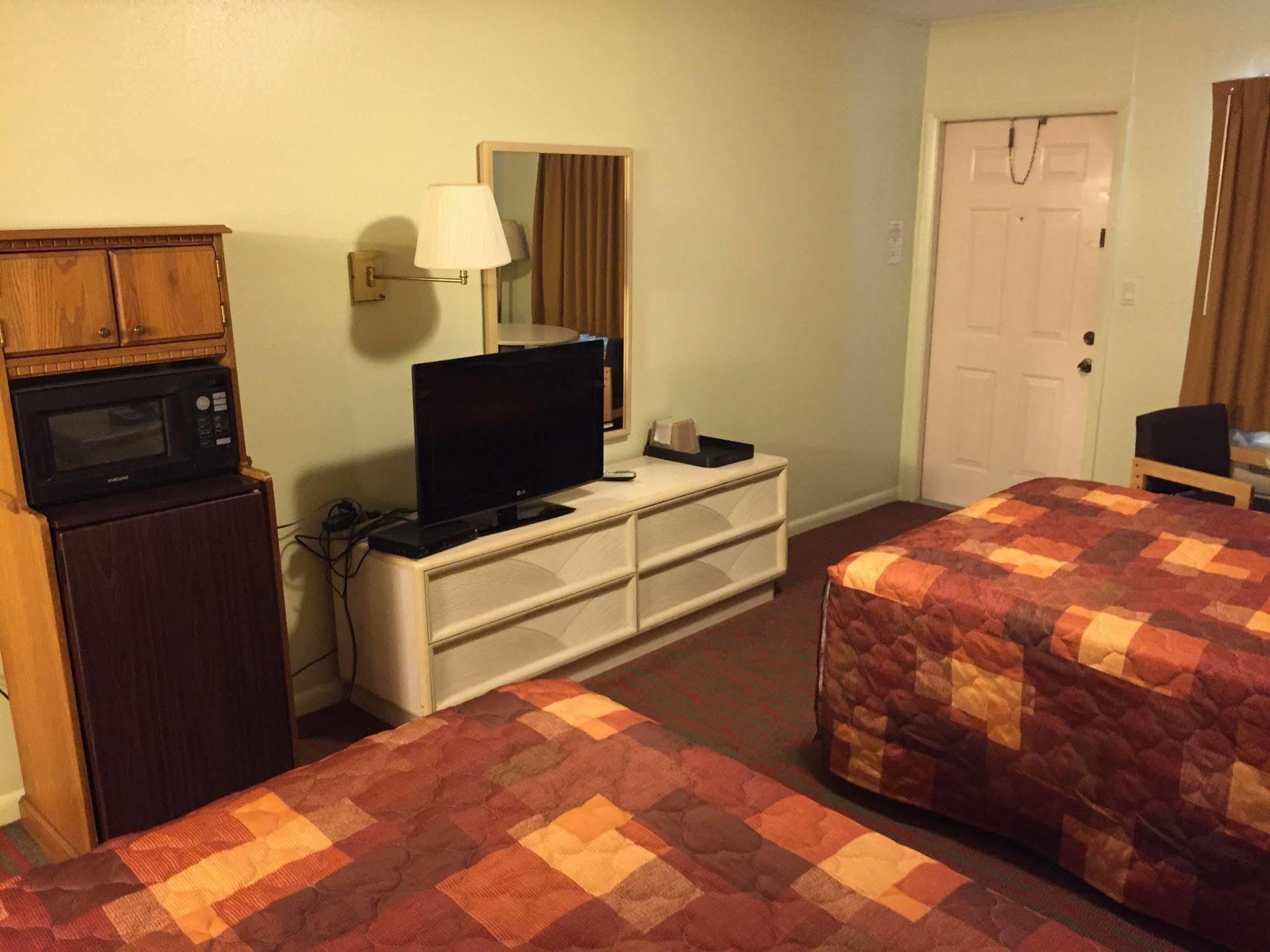 Sebring Inn Kültér fotó
