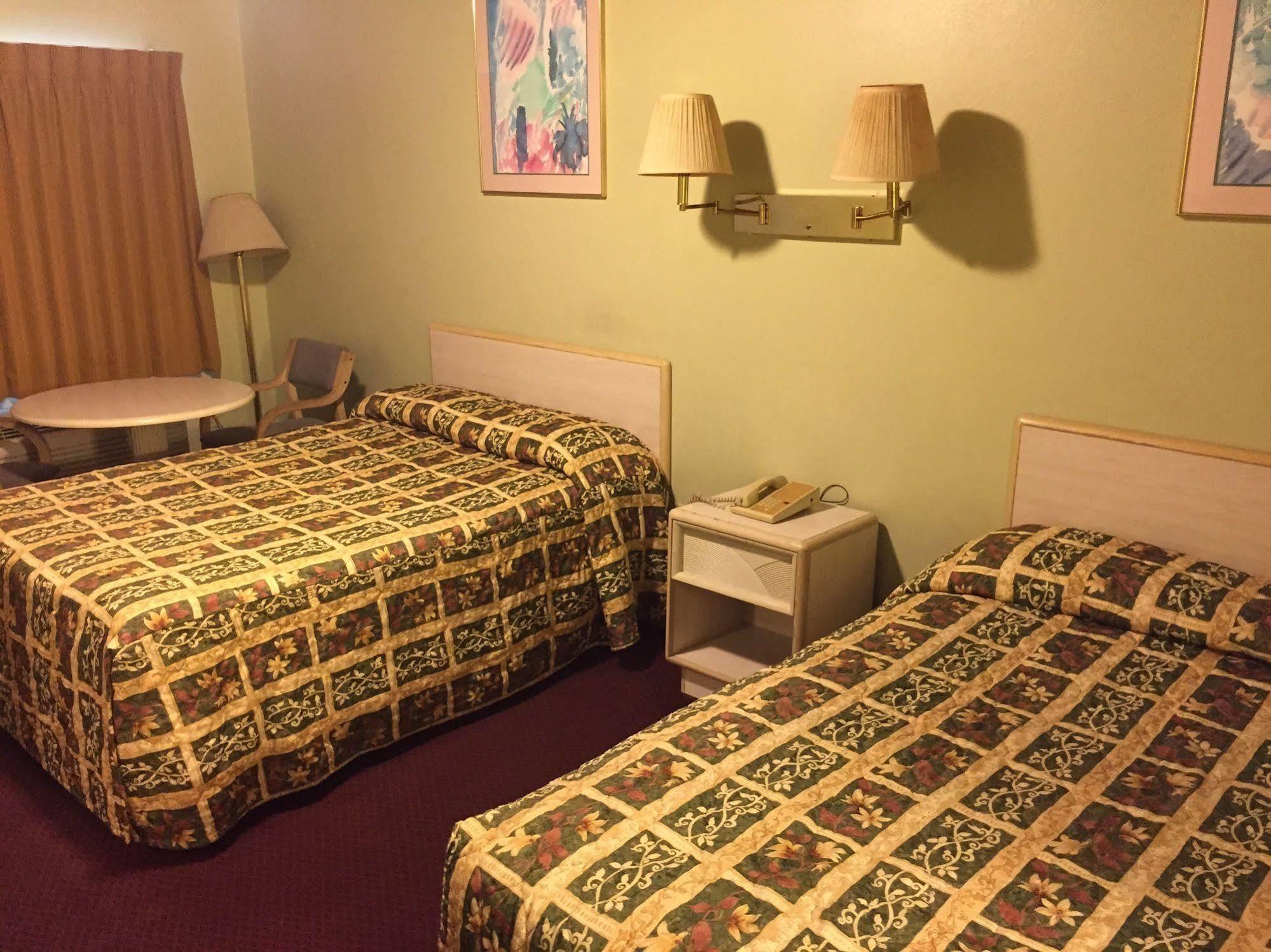 Sebring Inn Kültér fotó