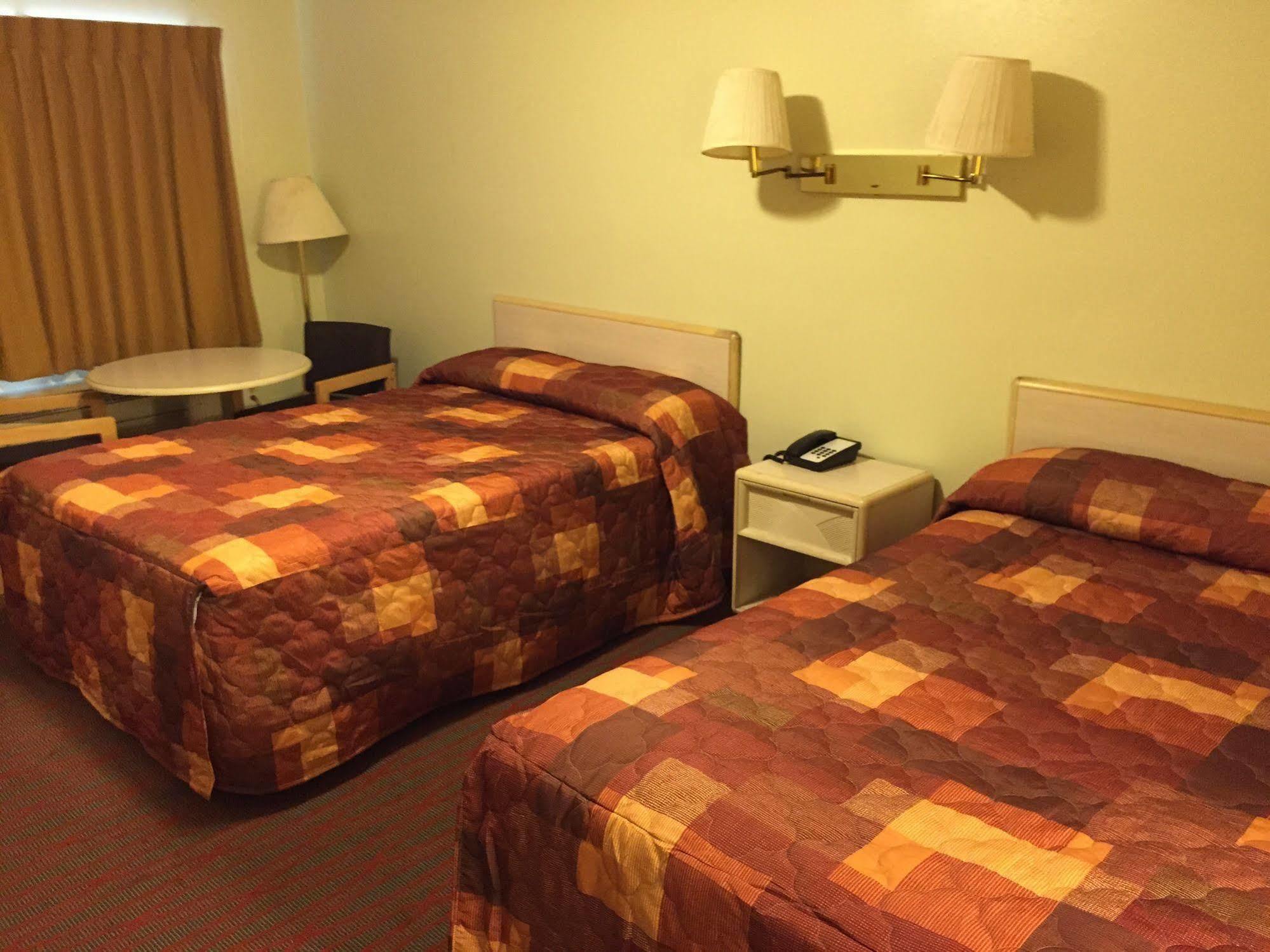 Sebring Inn Kültér fotó